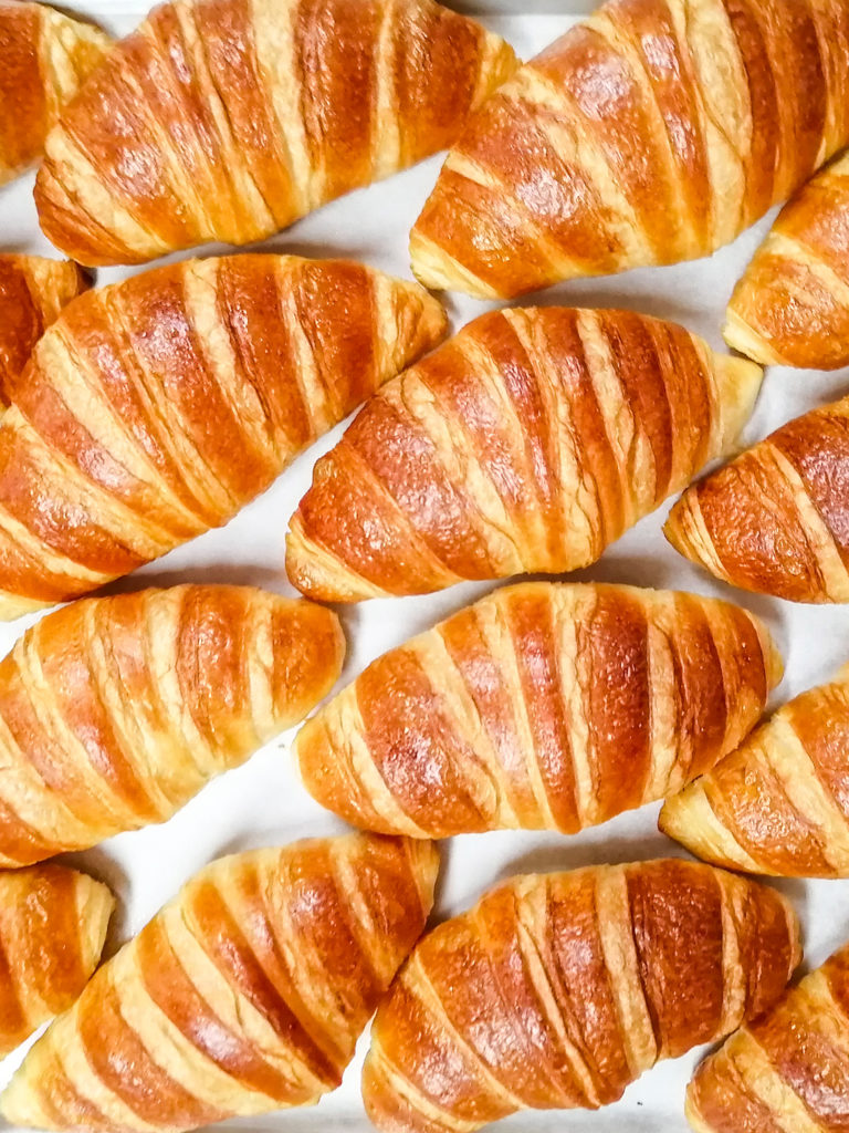 croissant-kouign-amann-patisserie-montreal